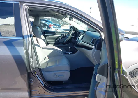 2019 Toyota Highlander Xle from USA, damaged, VIN 5TDJZRFHXKS585066